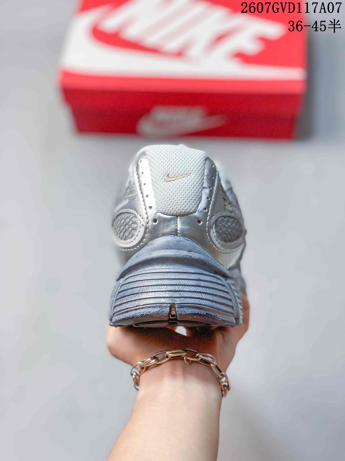 Nike V5 RNR Running Sneakers in Silver Gray 2607GVD117A07 - product image from the listing.