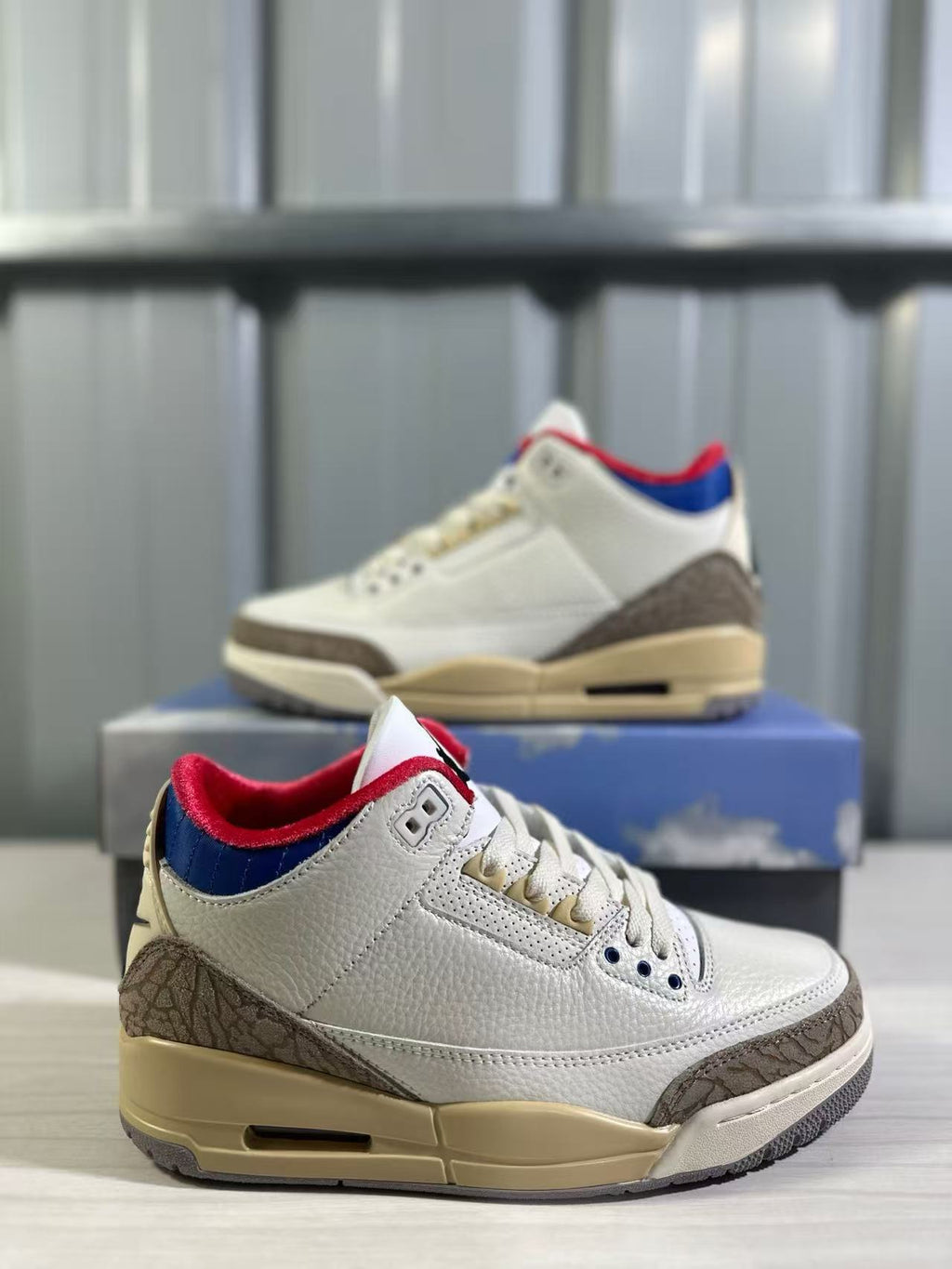 Air Jordan 3 Retro OG SP Sneakers White Blue Red IB1482-100 - product image from the listing.