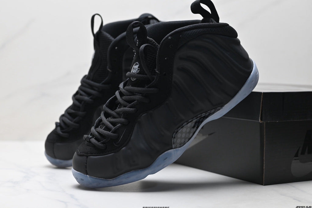 Nike Air Foamposite One Penny Hardaway Sneakers in Black - product image from the listing.