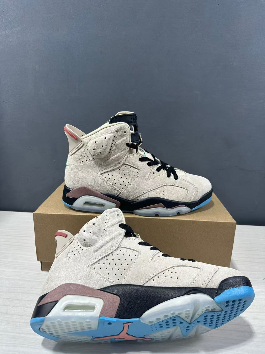Air Jordan 6 High-Top Sneakers Light Brown IF3103-100 - product image from the listing.