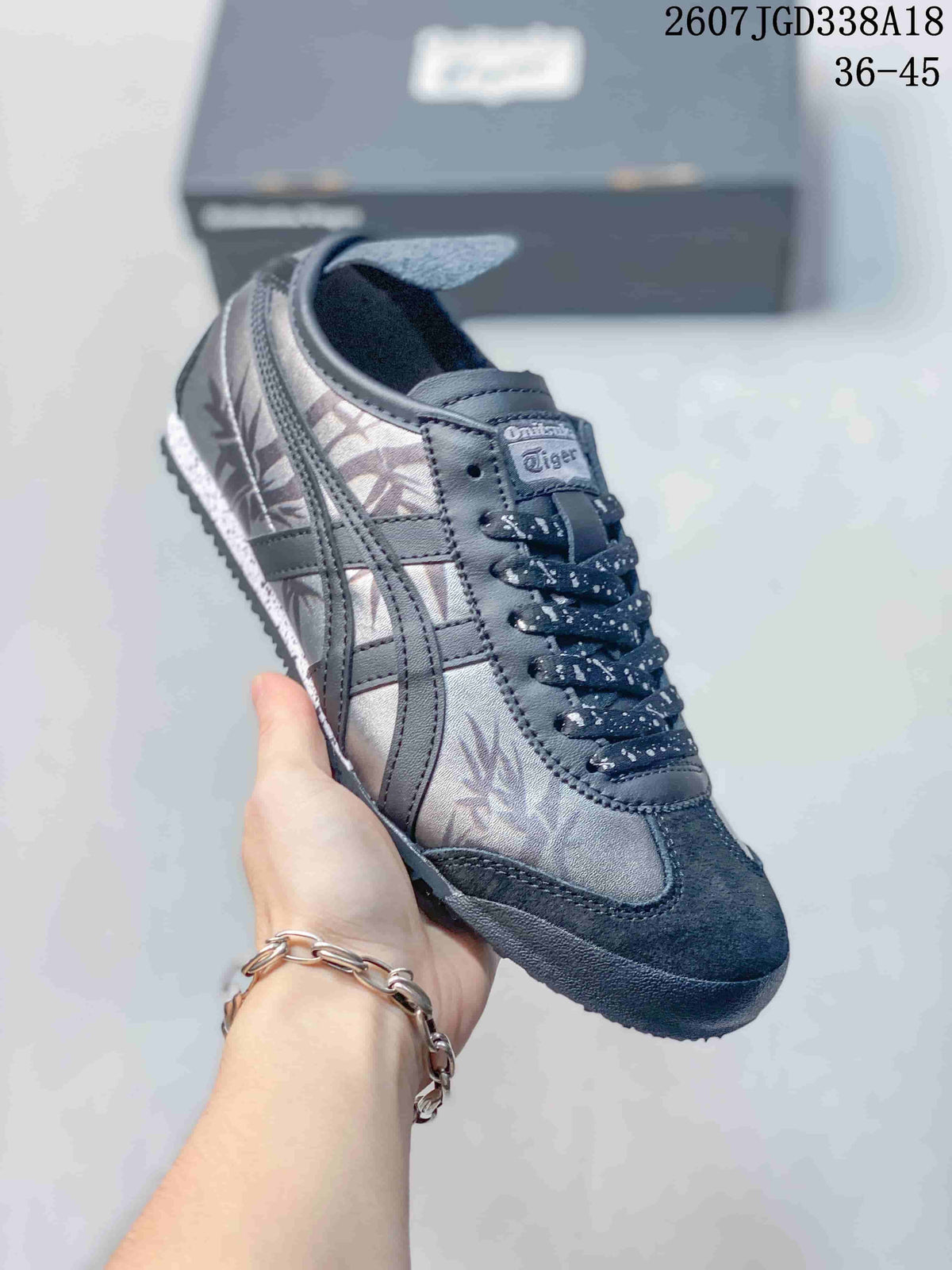 Onitsuka Tiger Mexico 66 Paraty Sneakers in Gray Black 2607JGD338A18 - product image from the listing.