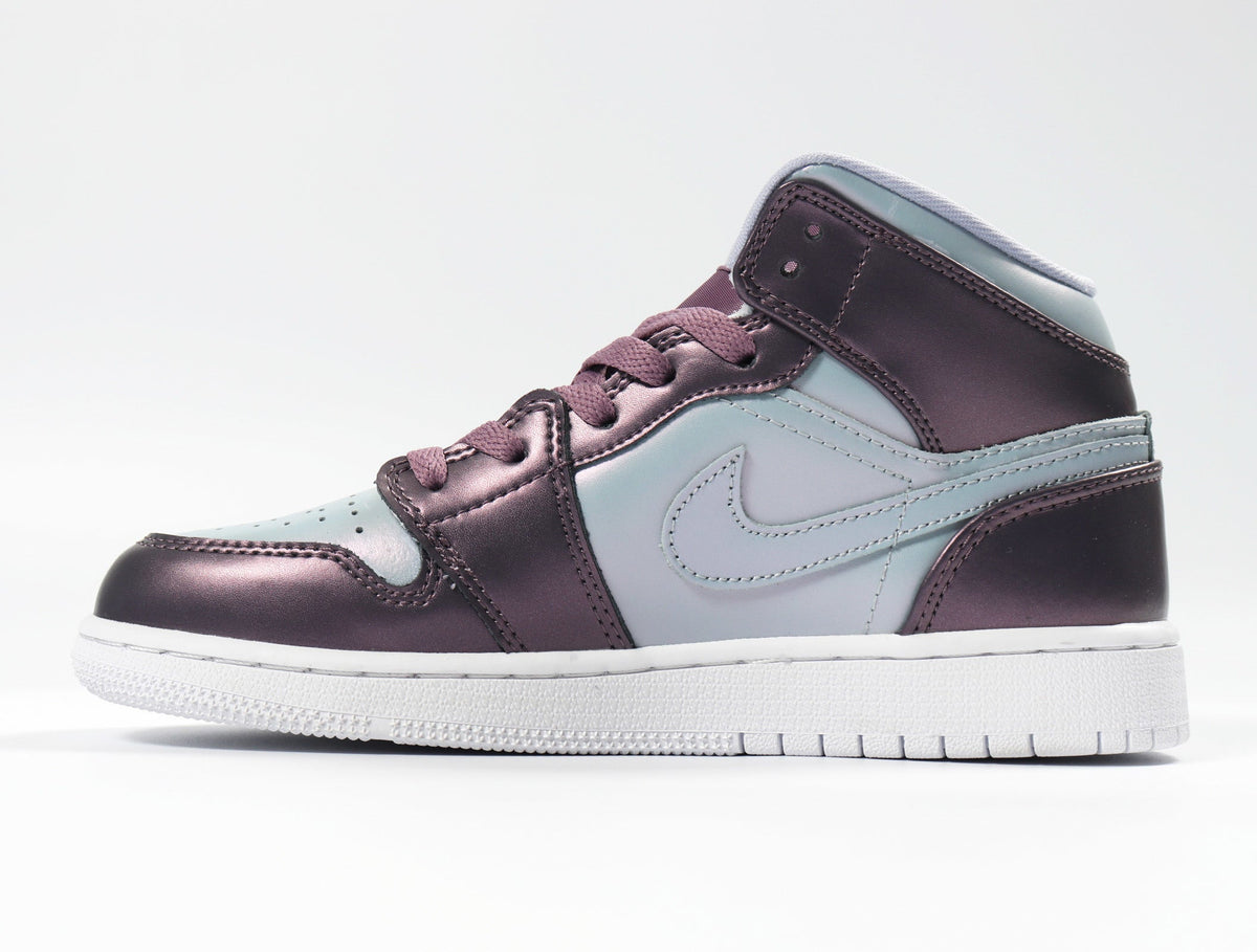 Nike Dunk High Retro Lakers in Purple and Gold AV5174-400 - product image from the listing.