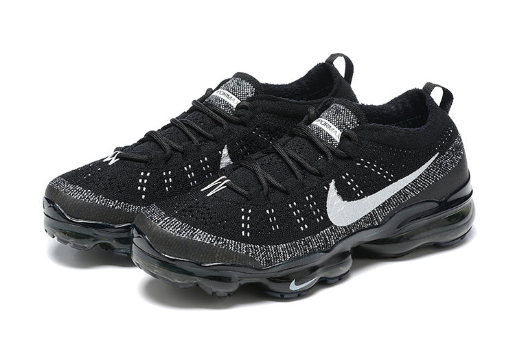 Nike Air VaporMax 2023 Flyknit Sneakers in Black DV1678-100 - product image from the listing.