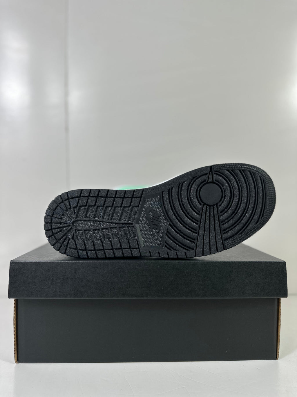 Air Jordan 1 Low White Green Black Sneakers 553558-131 - product image from the listing.