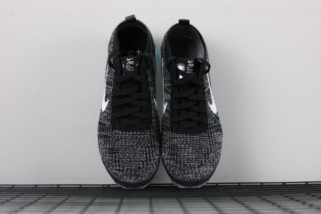 Nike Air VaporMax Flyknit 3 AJ6900-001 Sneakers in Black - product image from the listing.