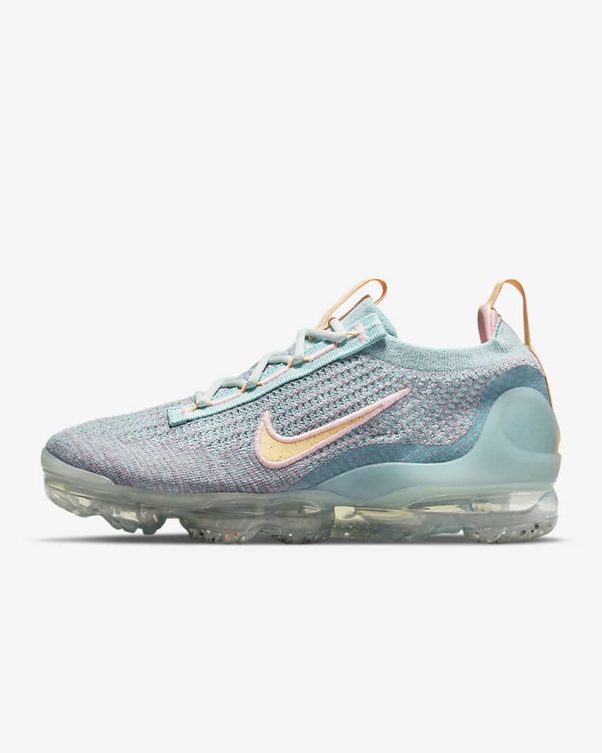 Nike Air VaporMax 2021 Flyknit DH4088-300 Trainers - product image from the listing.