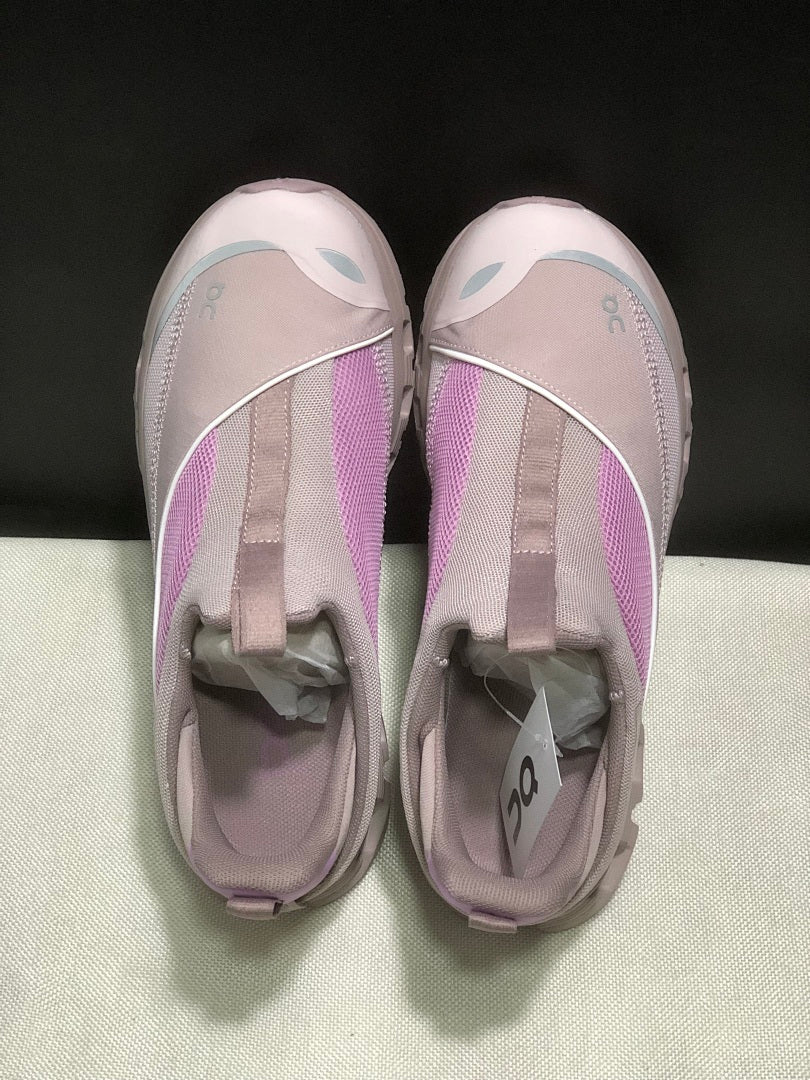 On Cloud 4 Coast Slip-On Trainers Pink/Purple - product image from the listing.