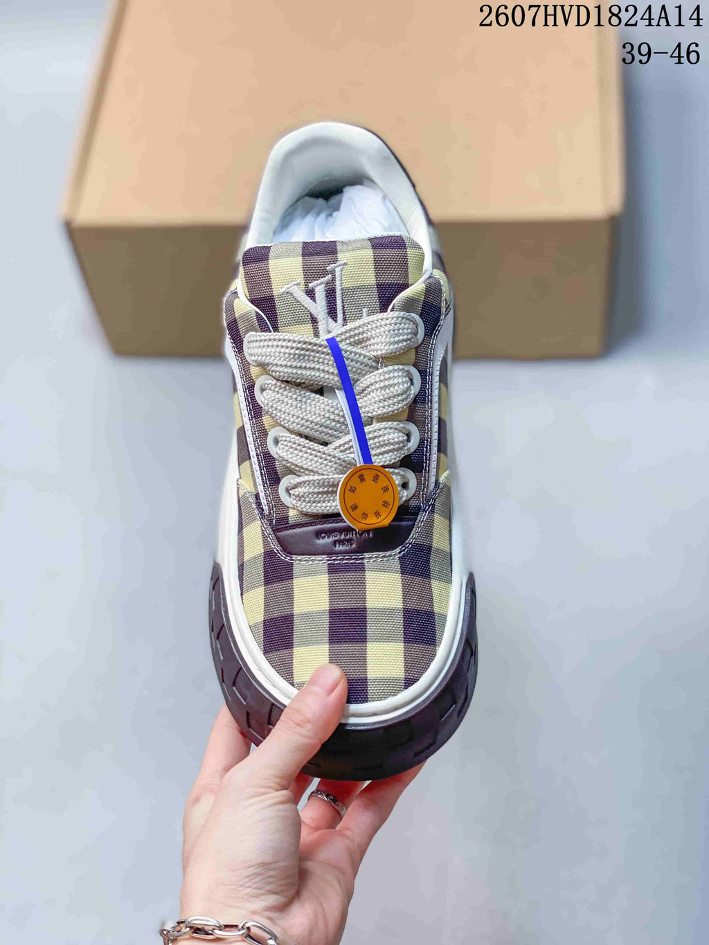 Louis Vuitton Plaid Low-Top Sneakers in Beige and Purple 2607HVD1824A14 - product image from the listing.