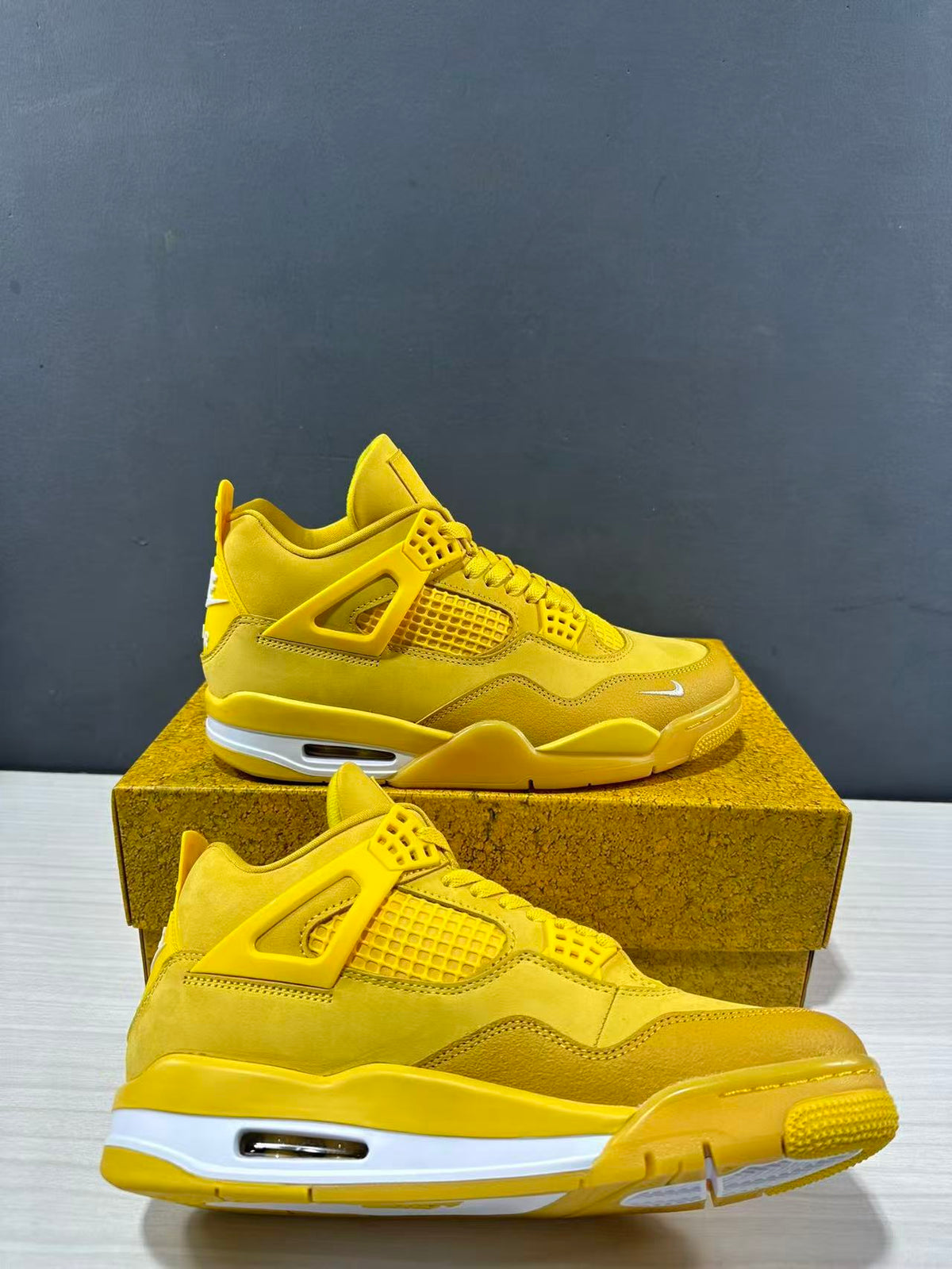 Air Jordan 4 Retro Marquette Yellow Brick HF4340-008 - product image from the listing.
