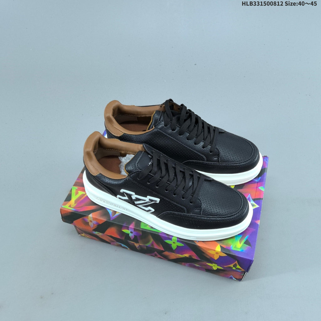 Louis Vuitton Trainer Low-Cut Sneakers - product image from the listing.