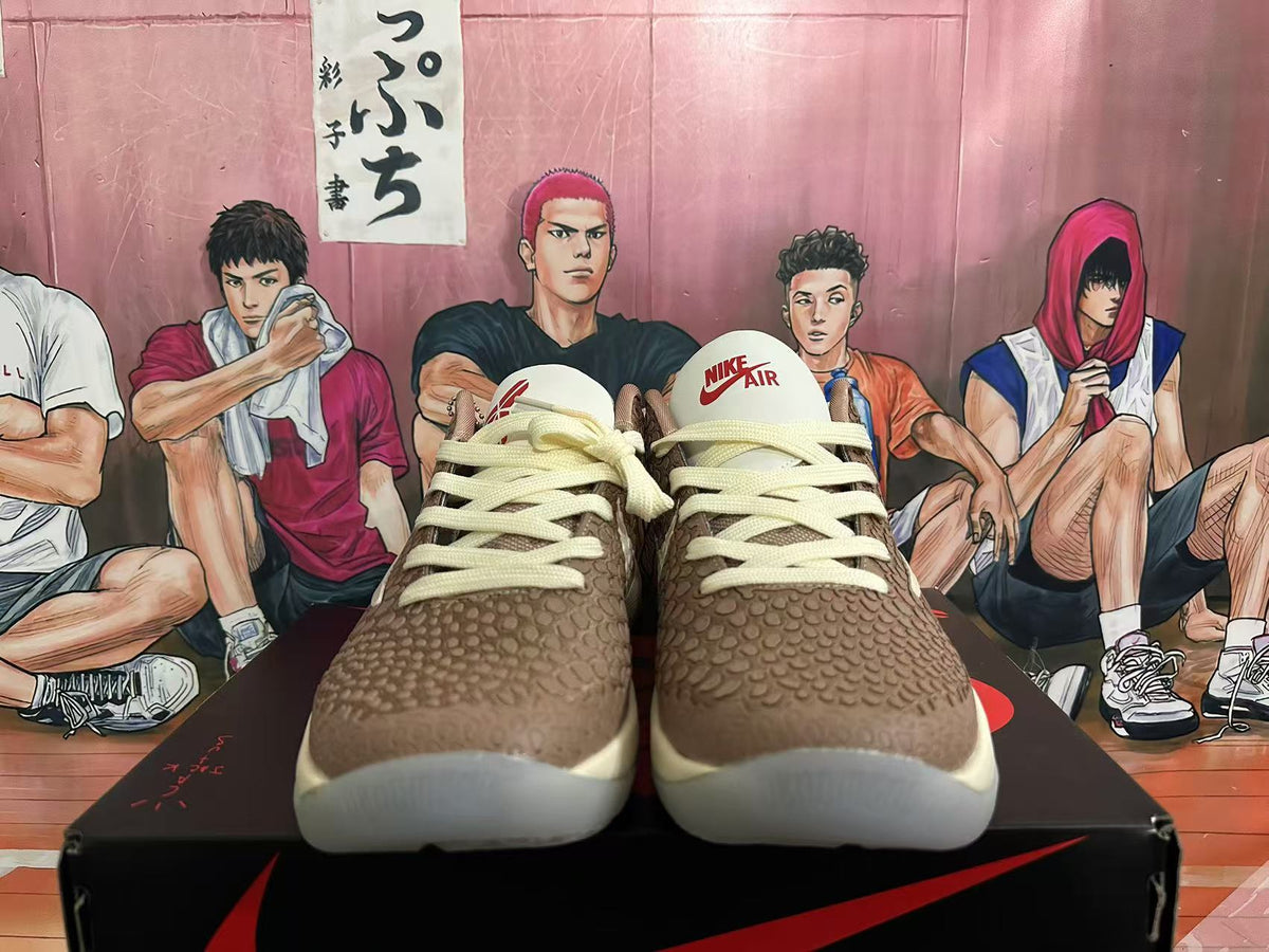 Nike GT Cut Sneakers Off-White in Brown - product image from the listing.