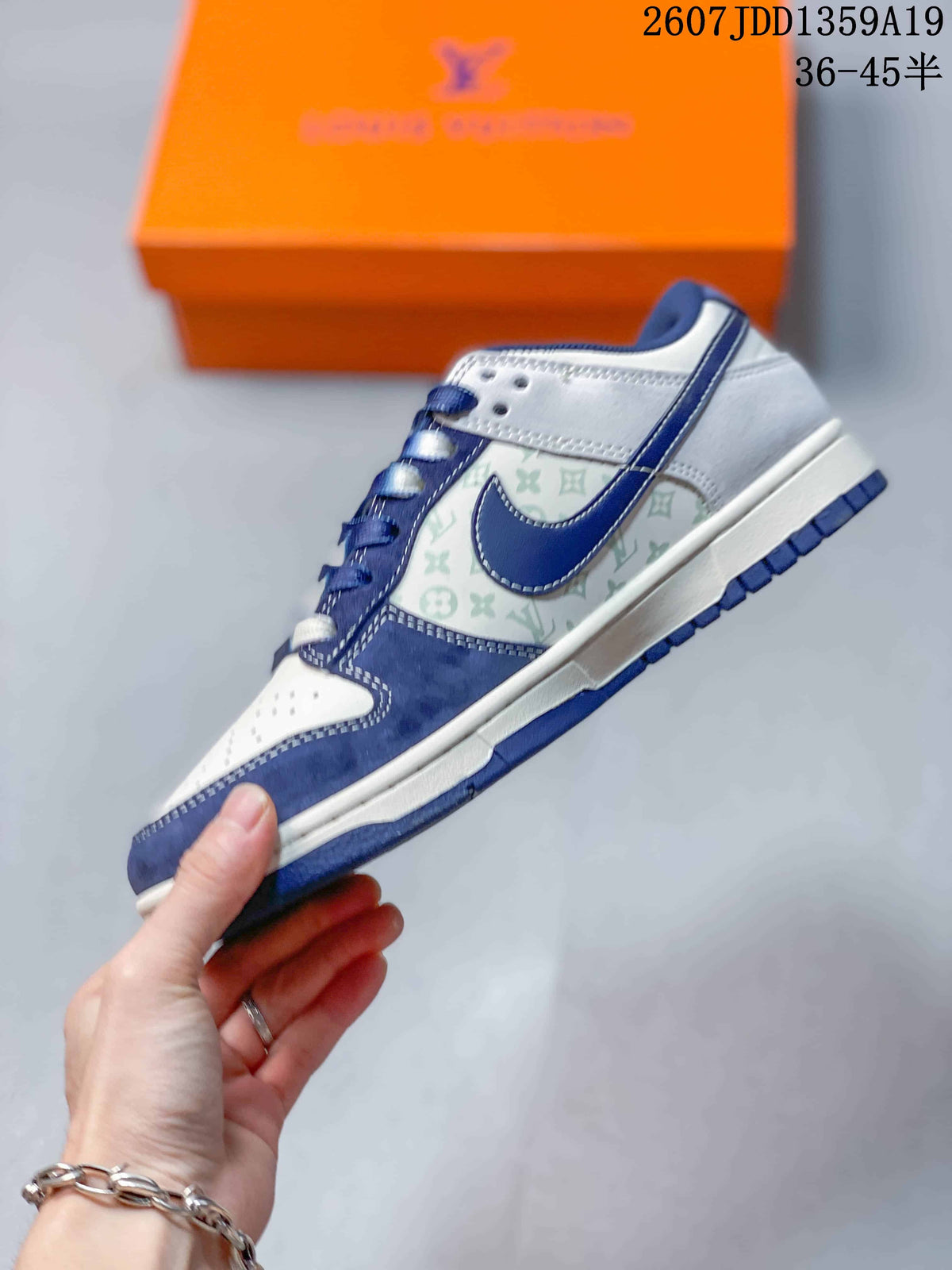 Air Jordan 1 Low Sneakers White and Navy - product image from the listing.