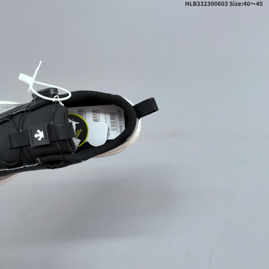 DESCENTE LAVITATE 3.0 WIRE GTX Low-Cut Sneakers - product image from the listing.