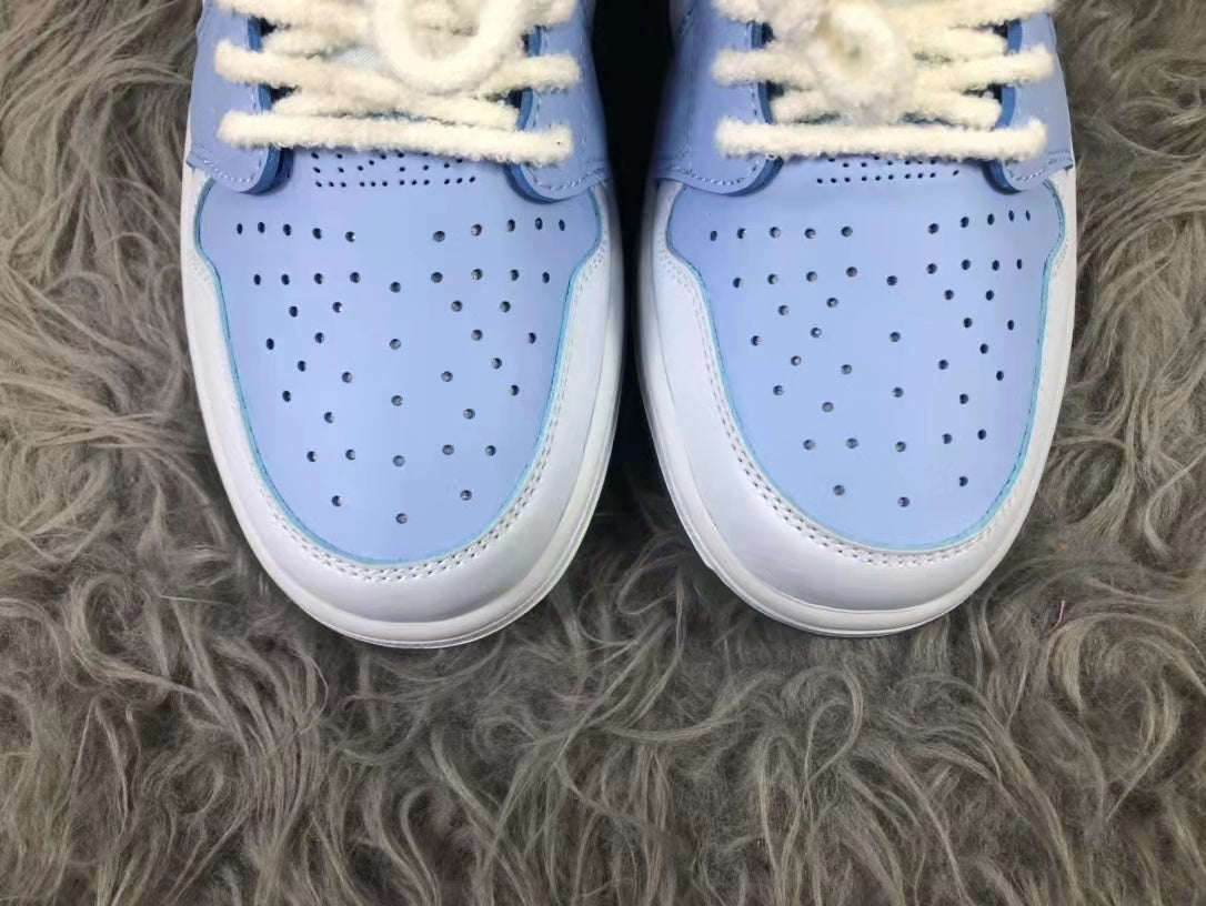 Air Jordan 1 Zoom CMFT High-Top Sneakers Blue White - product image from the listing.