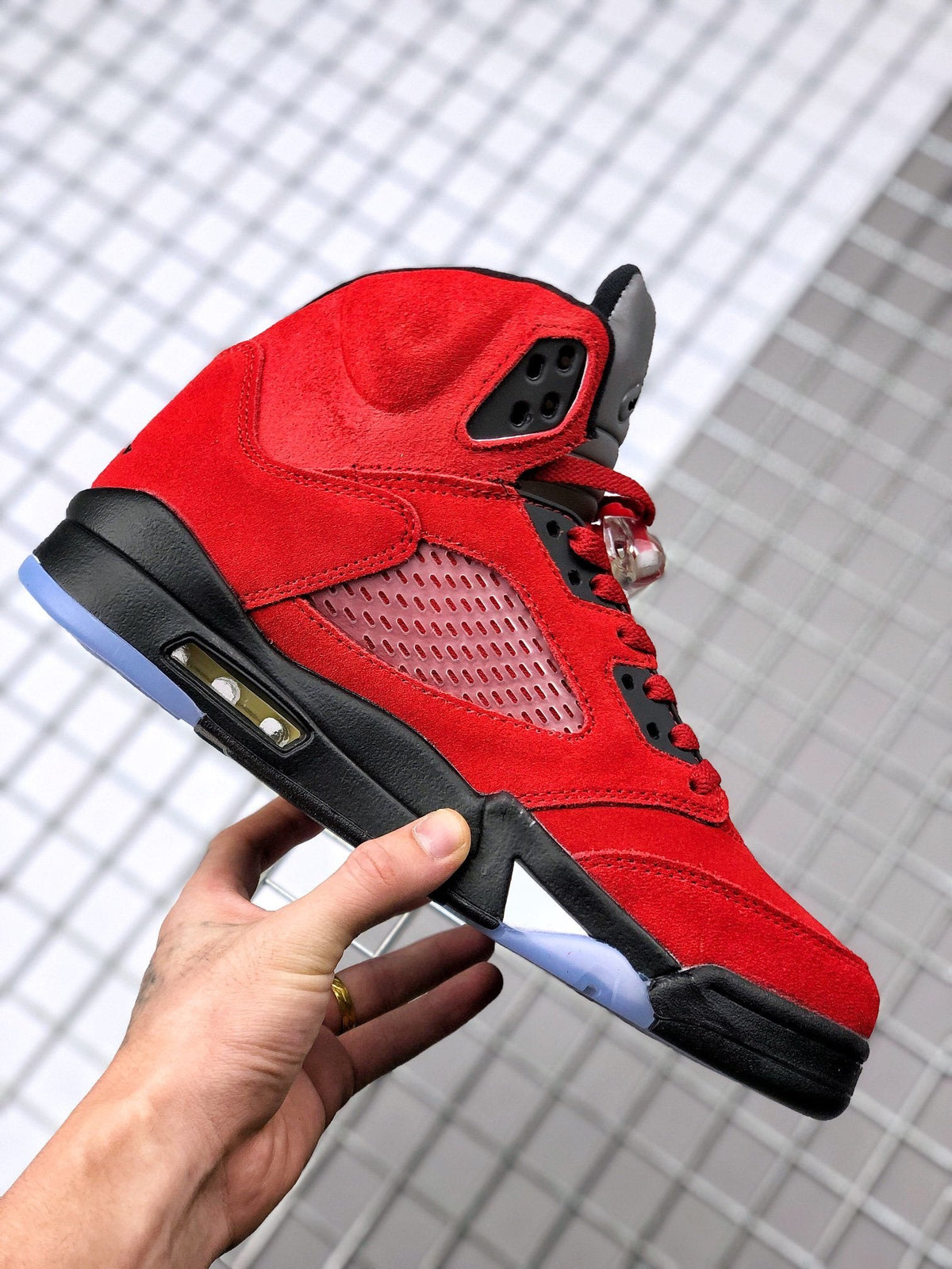 Air Jordan 5 Raging Bull Red Black Sneakers DD0587-600 - product image from the listing.