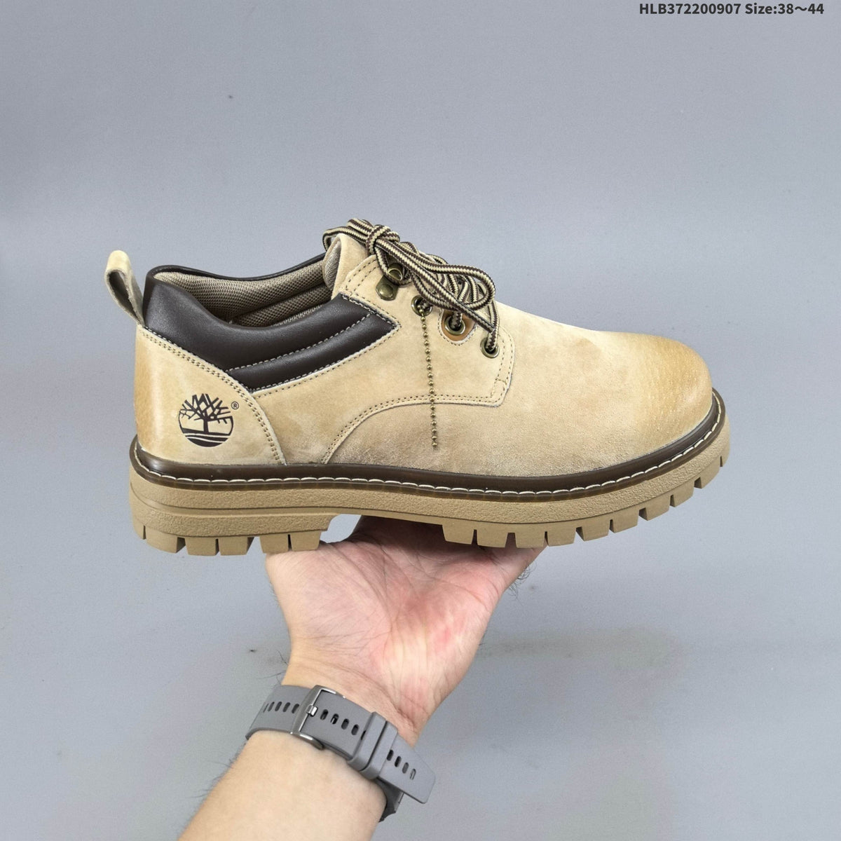 Timberland Low-Cut Lace-Up Shoes in Wheat - product image from the listing.