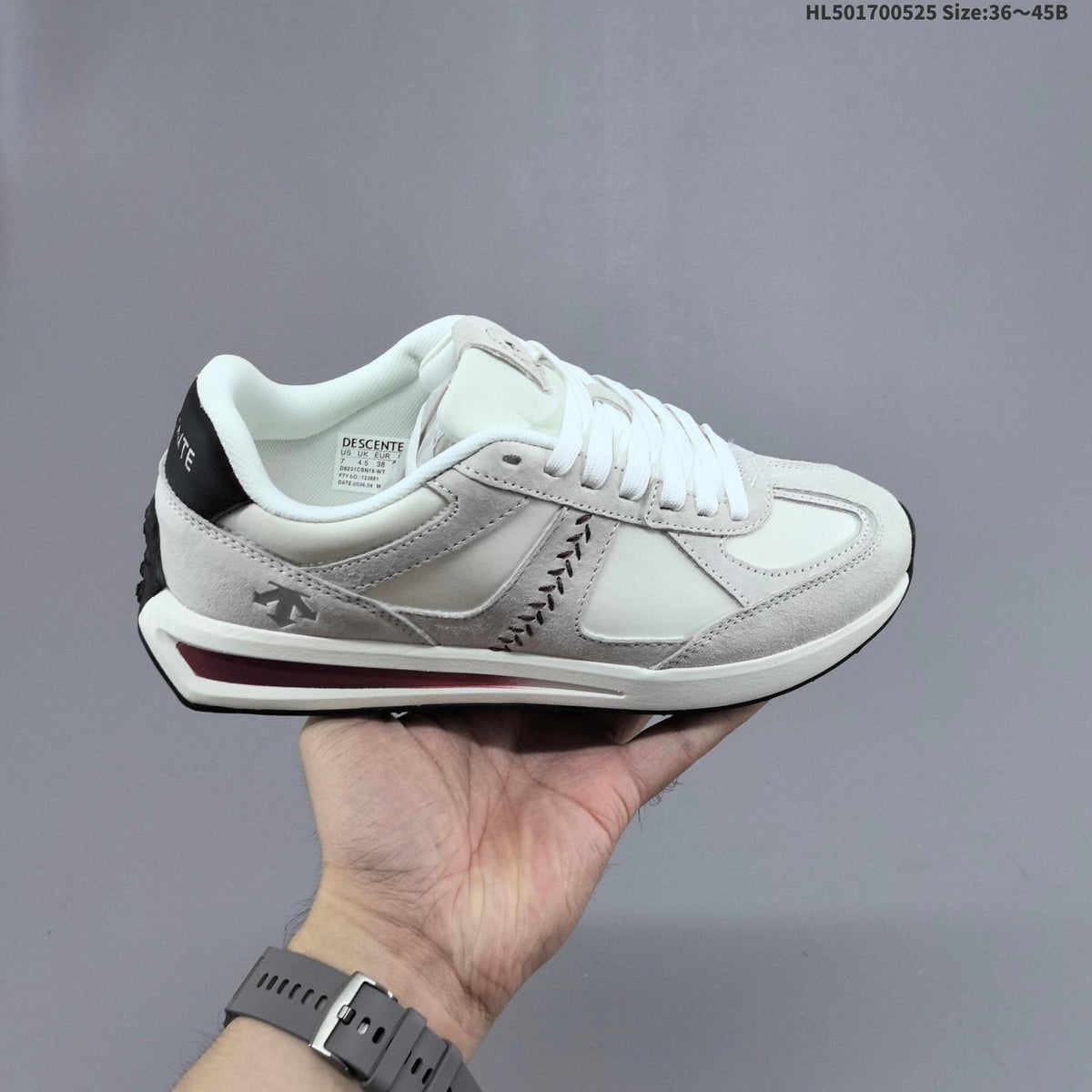 DESCENTE CHRON VELO Low-Cut Lifestyle Sneakers - product image from the listing.