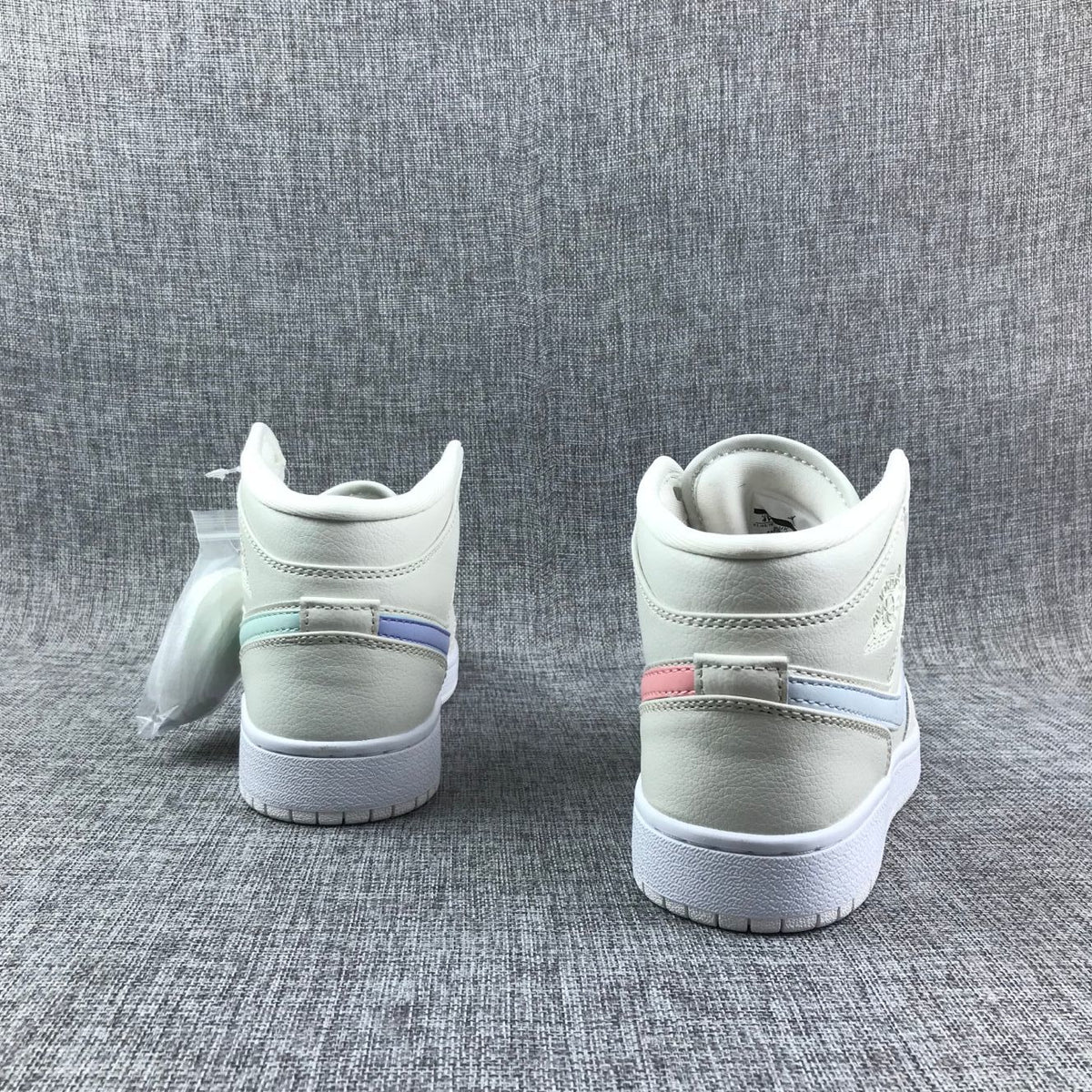 Air Jordan 1 High Pastel Multicolor Sneakers - product image from the listing.