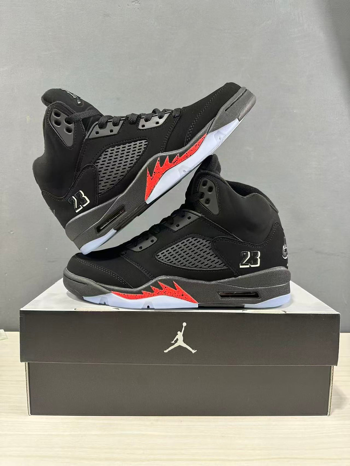 Air Jordan 5 Retro Black Red High-Top Sneakers - product image from the listing.