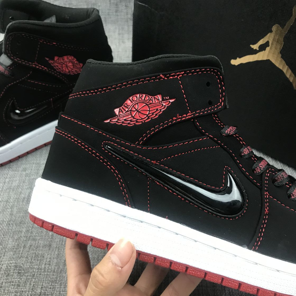 Air Jordan 1 Mid Sneakers Black Red CK5665-062 - product image from the listing.