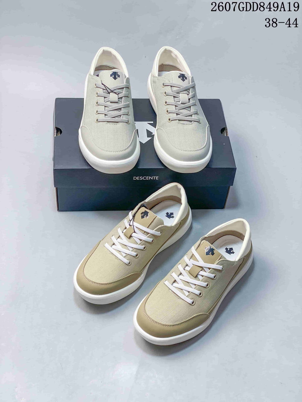 Descente 2607GDD849A19 Casual Sneakers in White and Beige - product image from the listing.