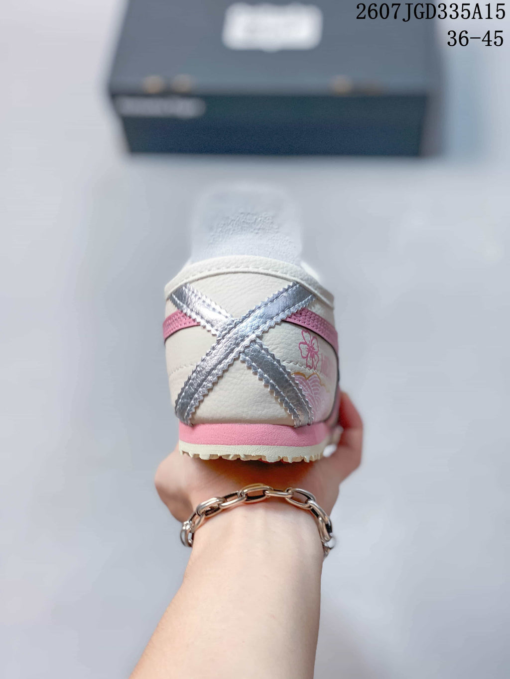 Onitsuka Tiger Mexico 66 Deluxe in White Pink 2607TGD335A15 - product image from the listing.