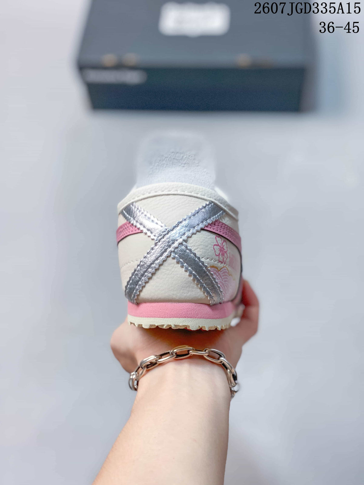 Onitsuka Tiger Mexico 66 Deluxe in White Pink 2607TGD335A15 - product image from the listing.
