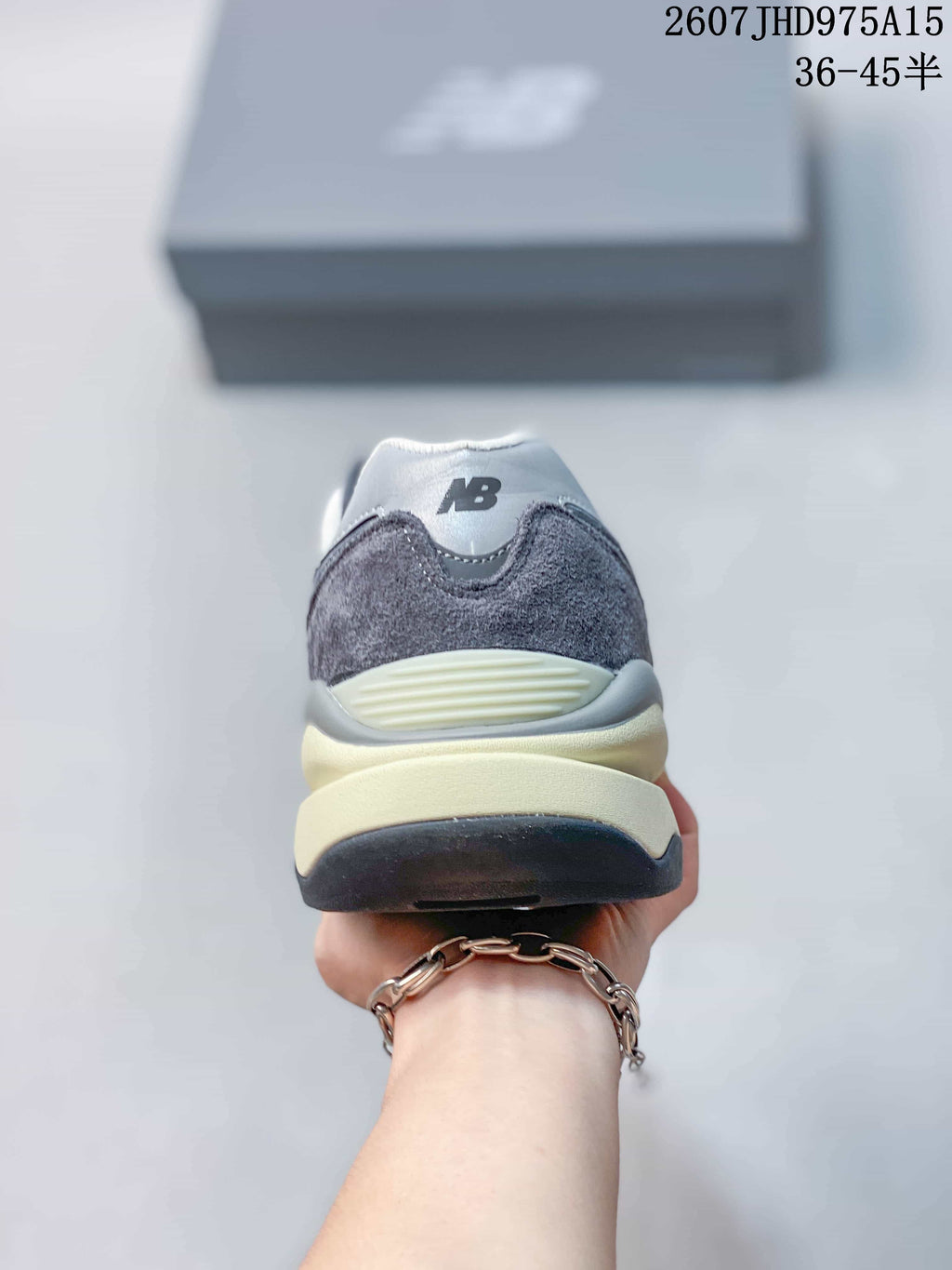 New Balance 5740 M5740VLB Sneakers in Grey White - product image from the listing.