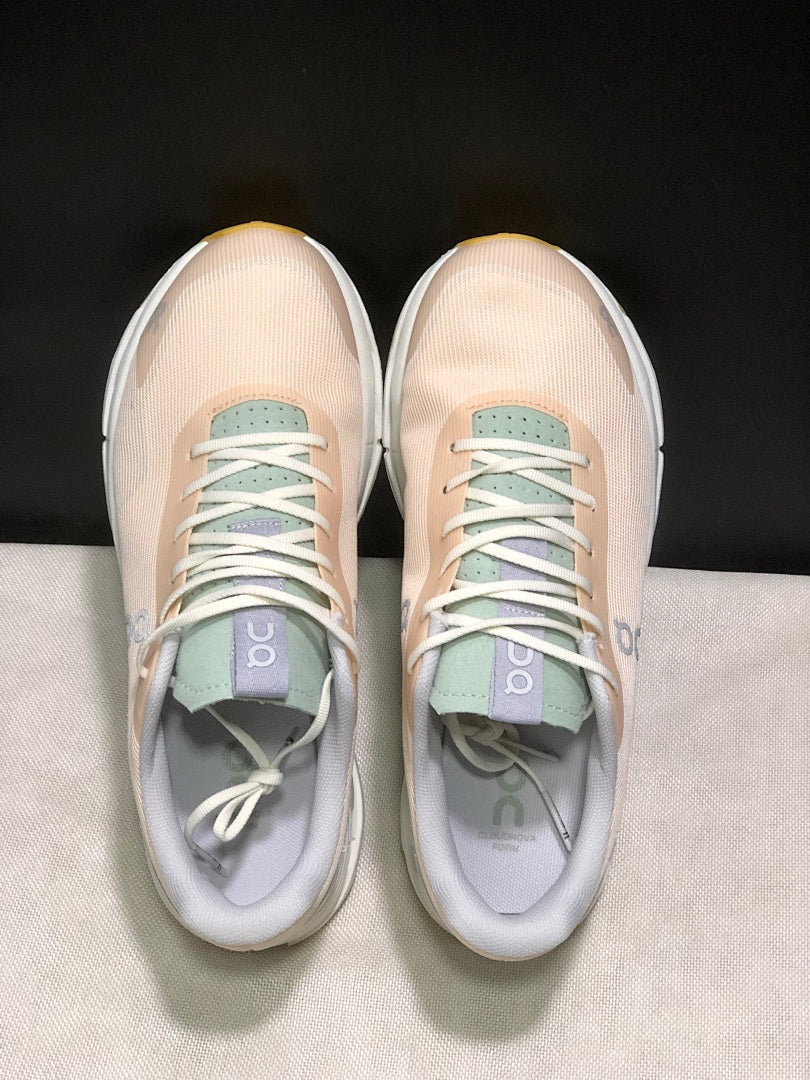 On Cloudnova Form 2 Trainers in Mist and Heather - product image from the listing.