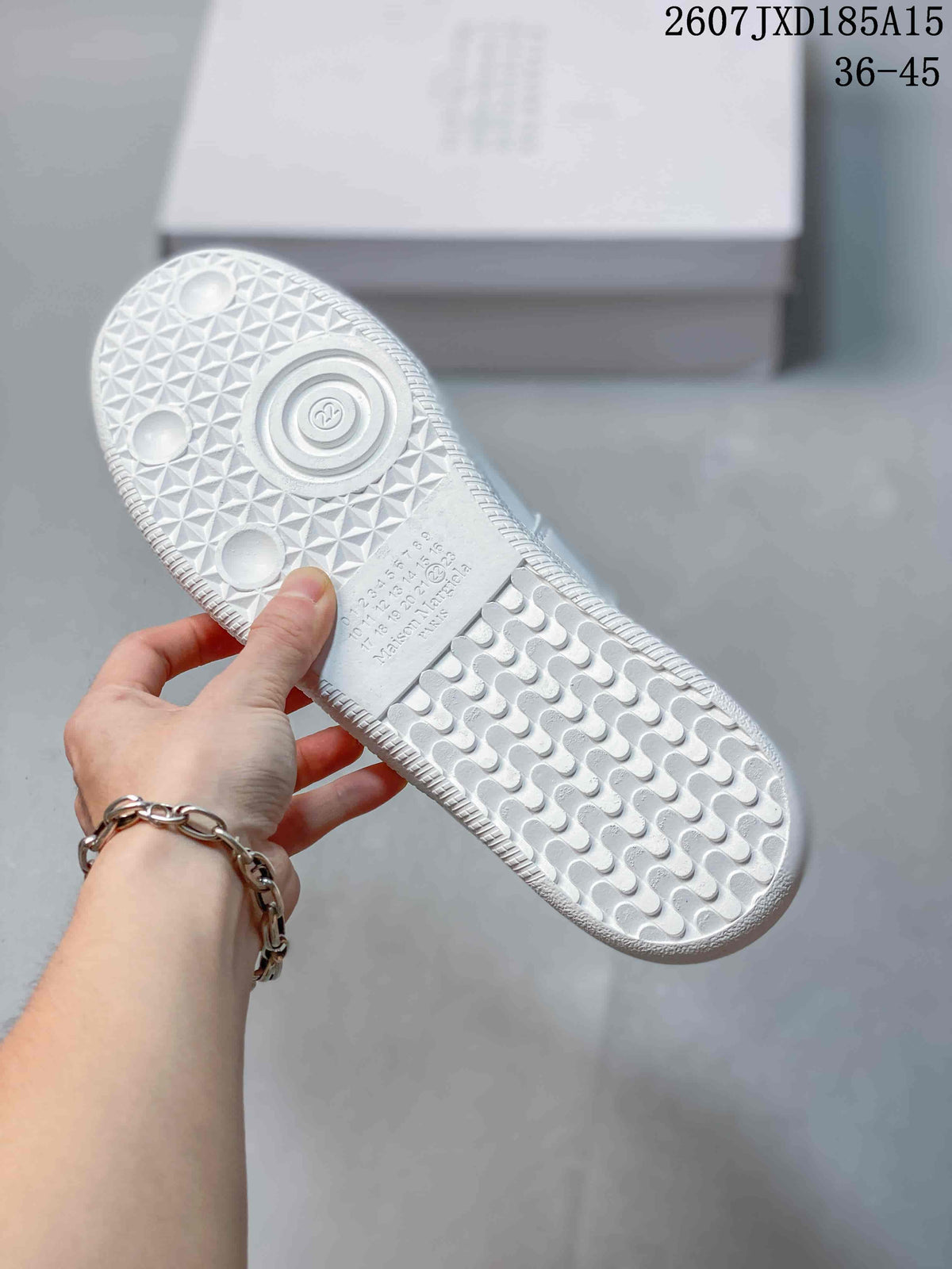 Maison Margiela S57WS0236 White Calfskin Trainers - product image from the listing.