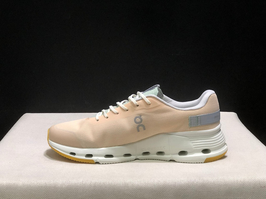 On Cloudnova Form 2 Trainers in Mist and Heather - product image from the listing.