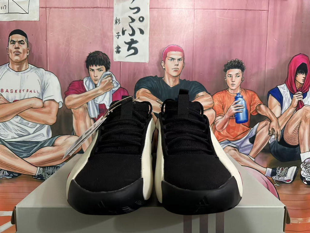Low-Top Sneakers in Black White Red - product image from the listing.