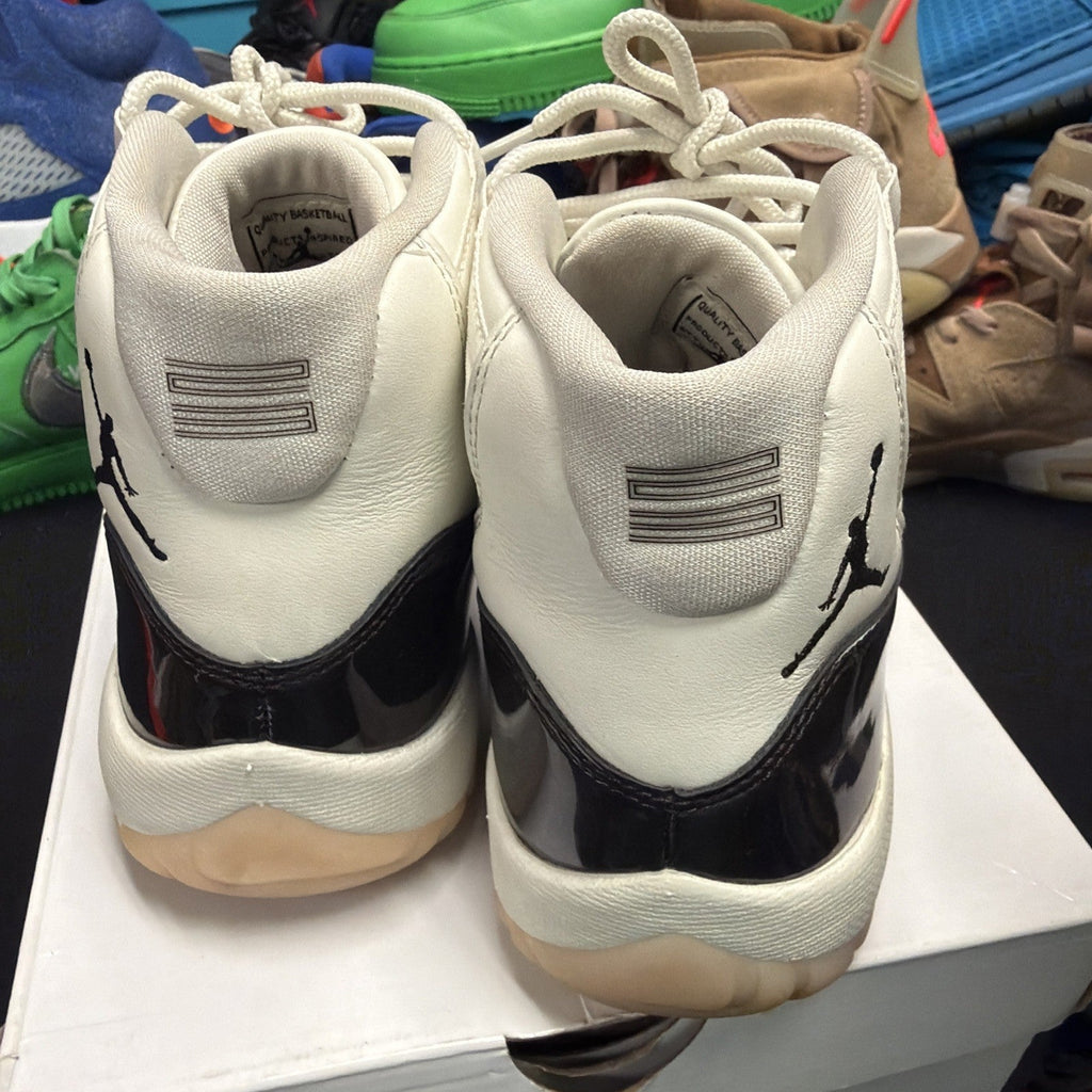 Women's Nike Air Jordan 11 Neapolitan Sail Velvet Brown Atmosphere AR0715-101 7.5 - product image from the listing.