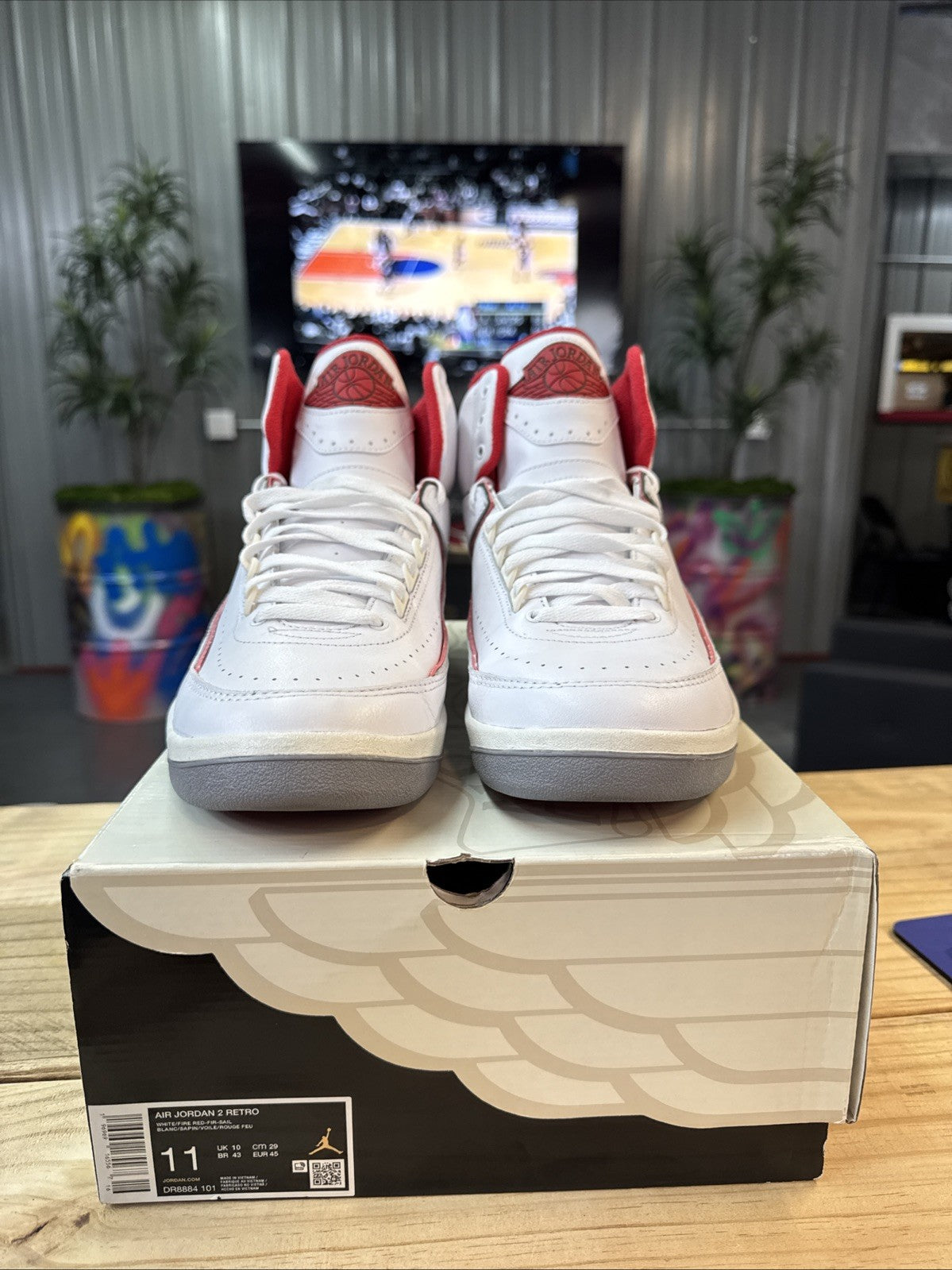 "ORIGINS" Size 11 - AIR JORDAN RETRO 2 | Wore Once - product image from the listing.