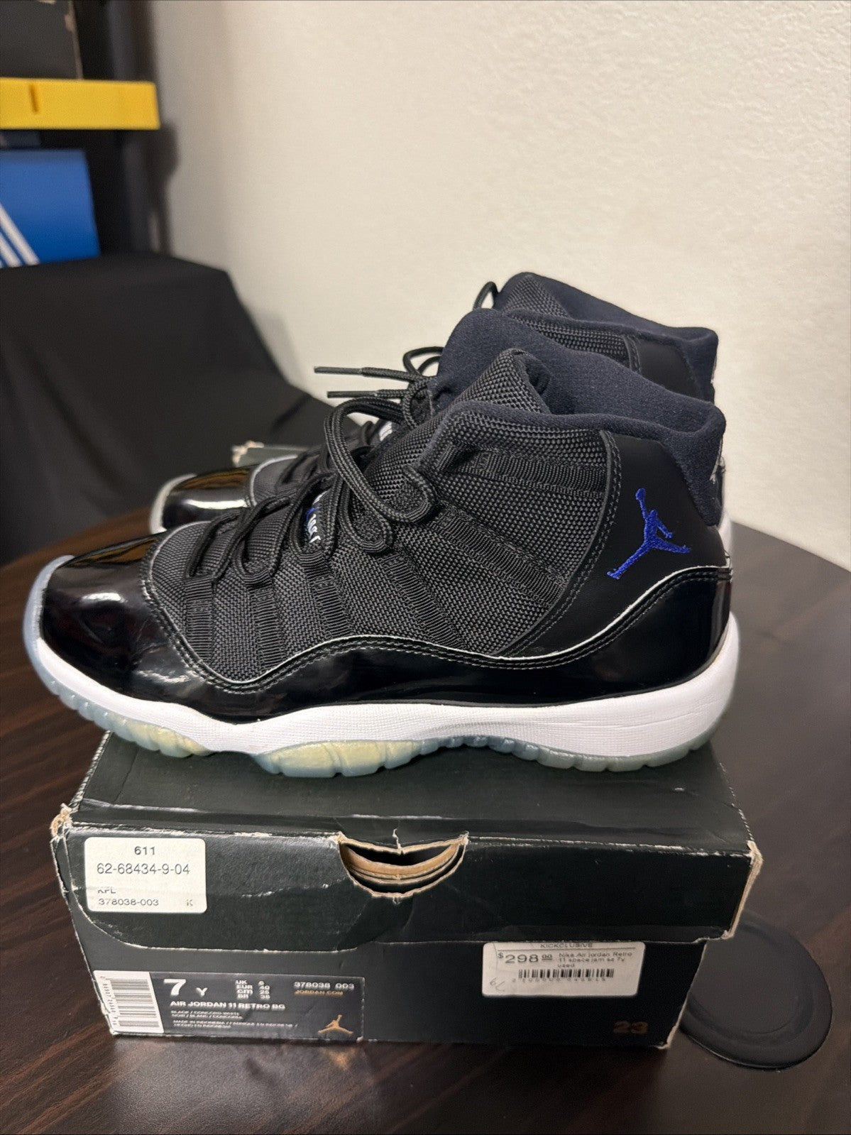Jordan 11 Retro 2016 Mid Space Jam - Size 7 (GS) - product image from the listing.