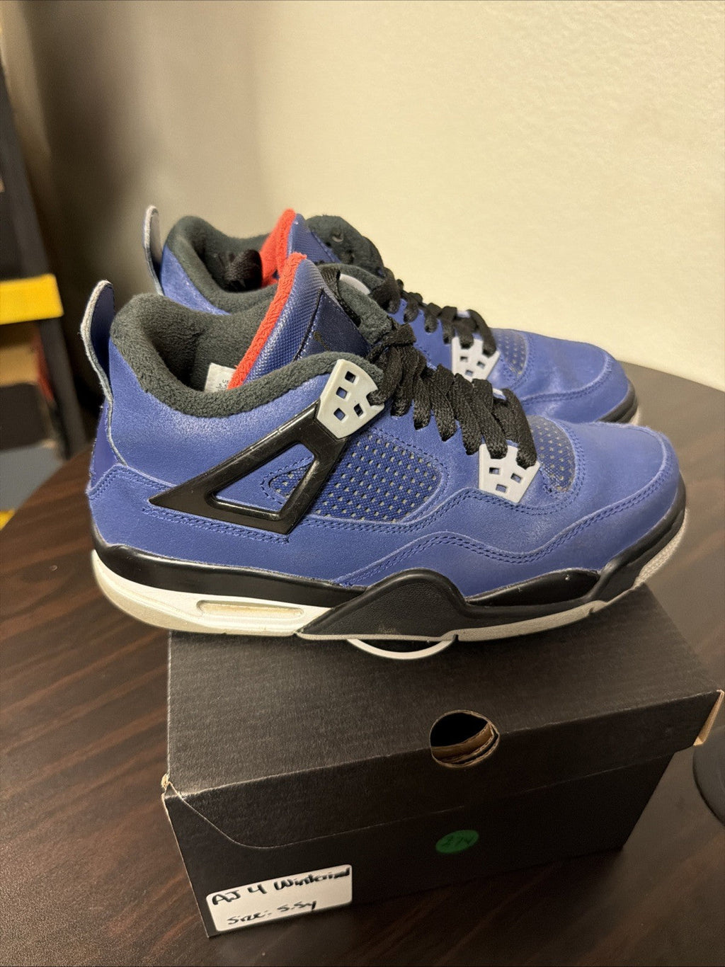 Winter GS Loyal Blue CQ9745-401 Size 5.5Y Black Cat IV I - Nike Air Jordan 4 Retro - product image from the listing.
