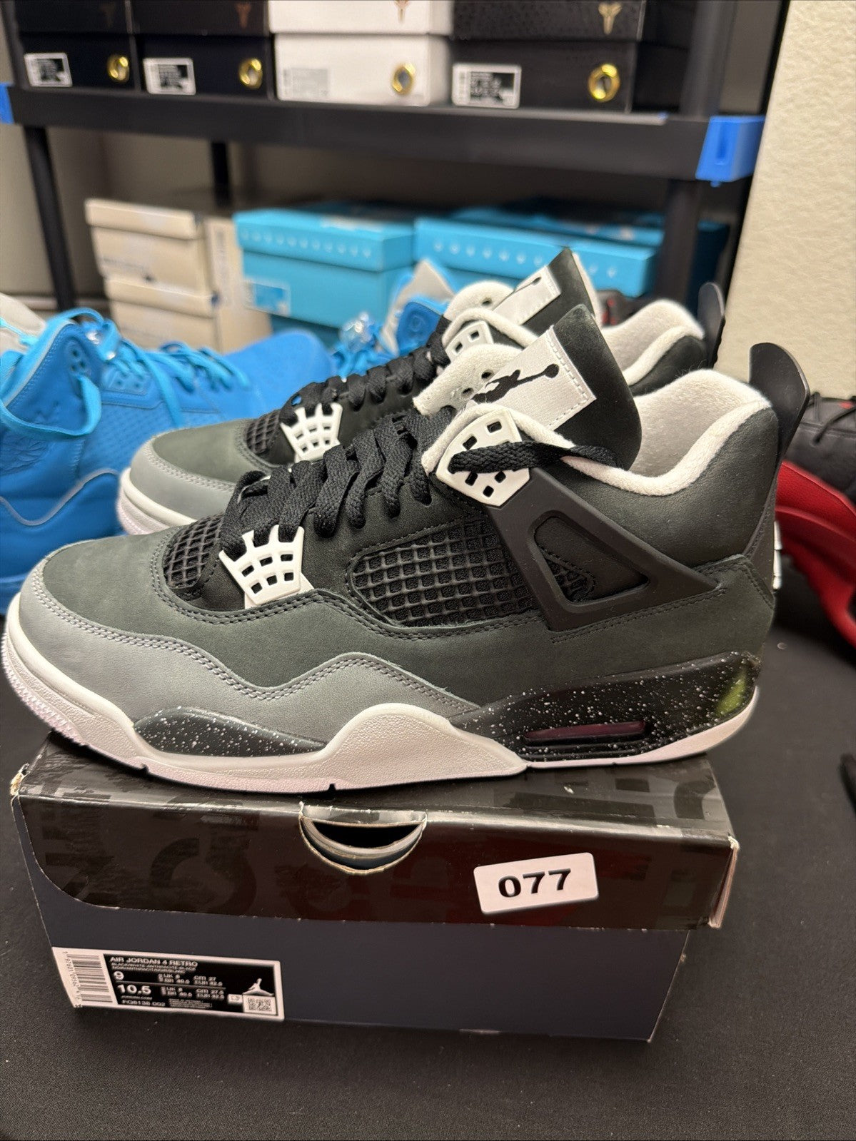 Air Jordan 4 Retro 2024 Fear - Size 9 - product image from the listing.