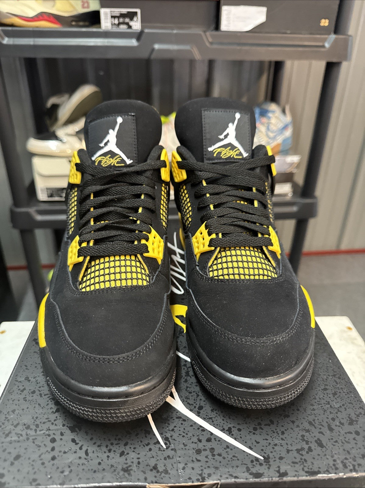 Air Jordan 4 Retro Thunder 2023 | Barely Worn - Size 11 - product image from the listing.