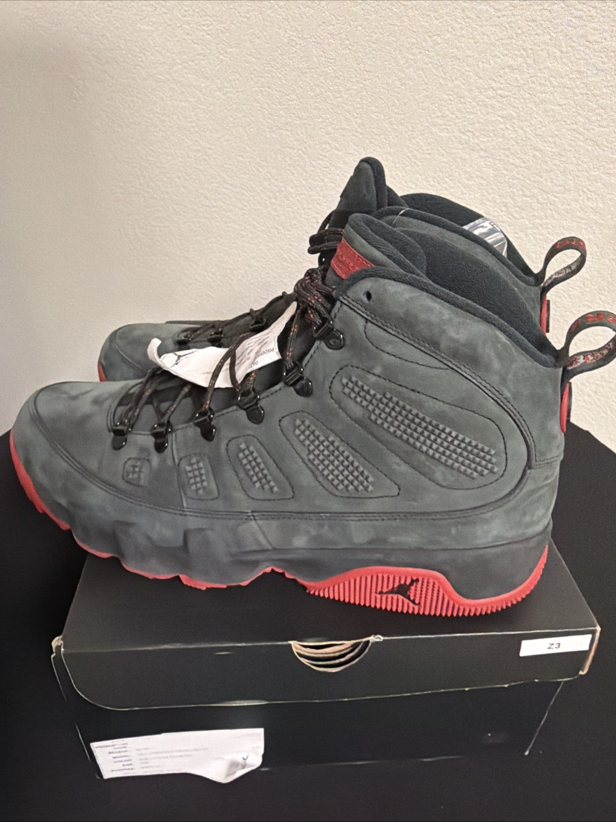 Oklahoma Sooners Sample/PE Size 15 - Jordan 9 - product image from the listing.