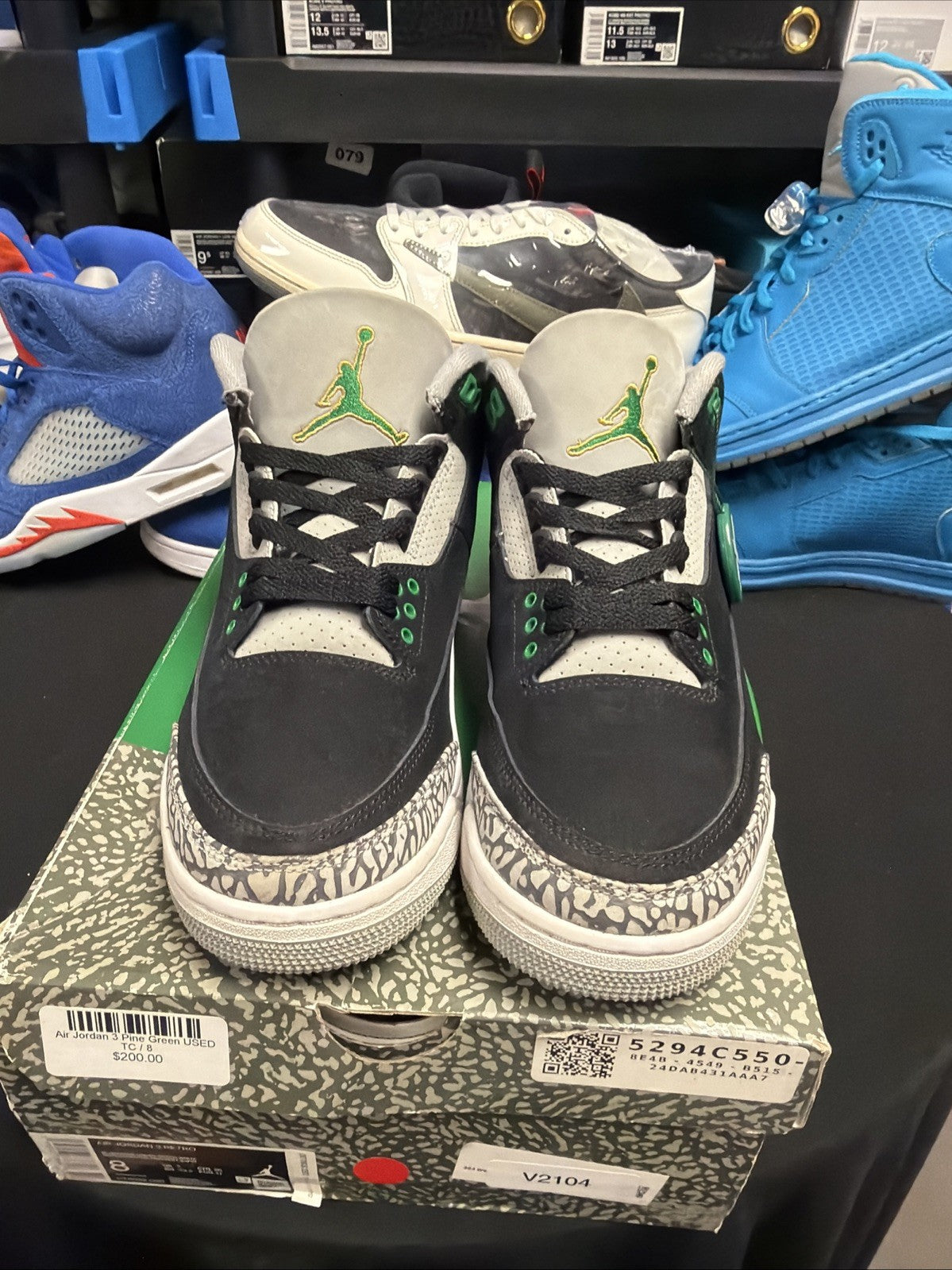 Jordan 3 Retro Mid Pine Green - Size 8 - product image from the listing.