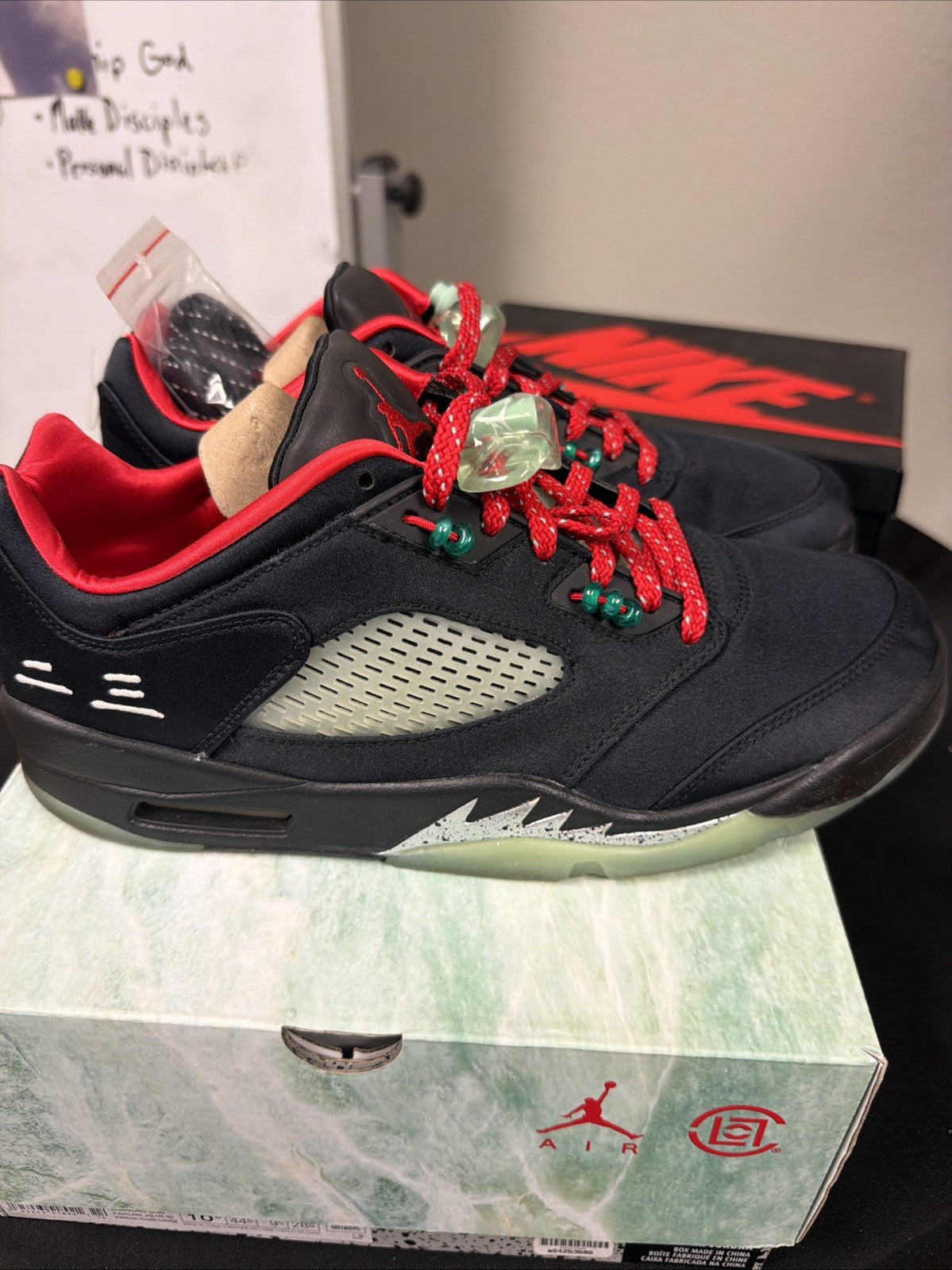 Men's Size 10.5 Jordan 5 Low x Clot Anthracite Black Lace Up Sneakers DM4640-036 - product image from the listing.