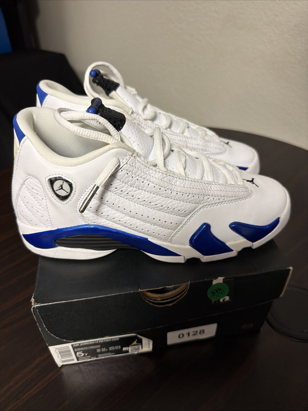 Women's Jordan 14 Retro White Hyper Royal (GS) Childrens 5Y 6.5 W/OG BOX EUC - product image from the listing.