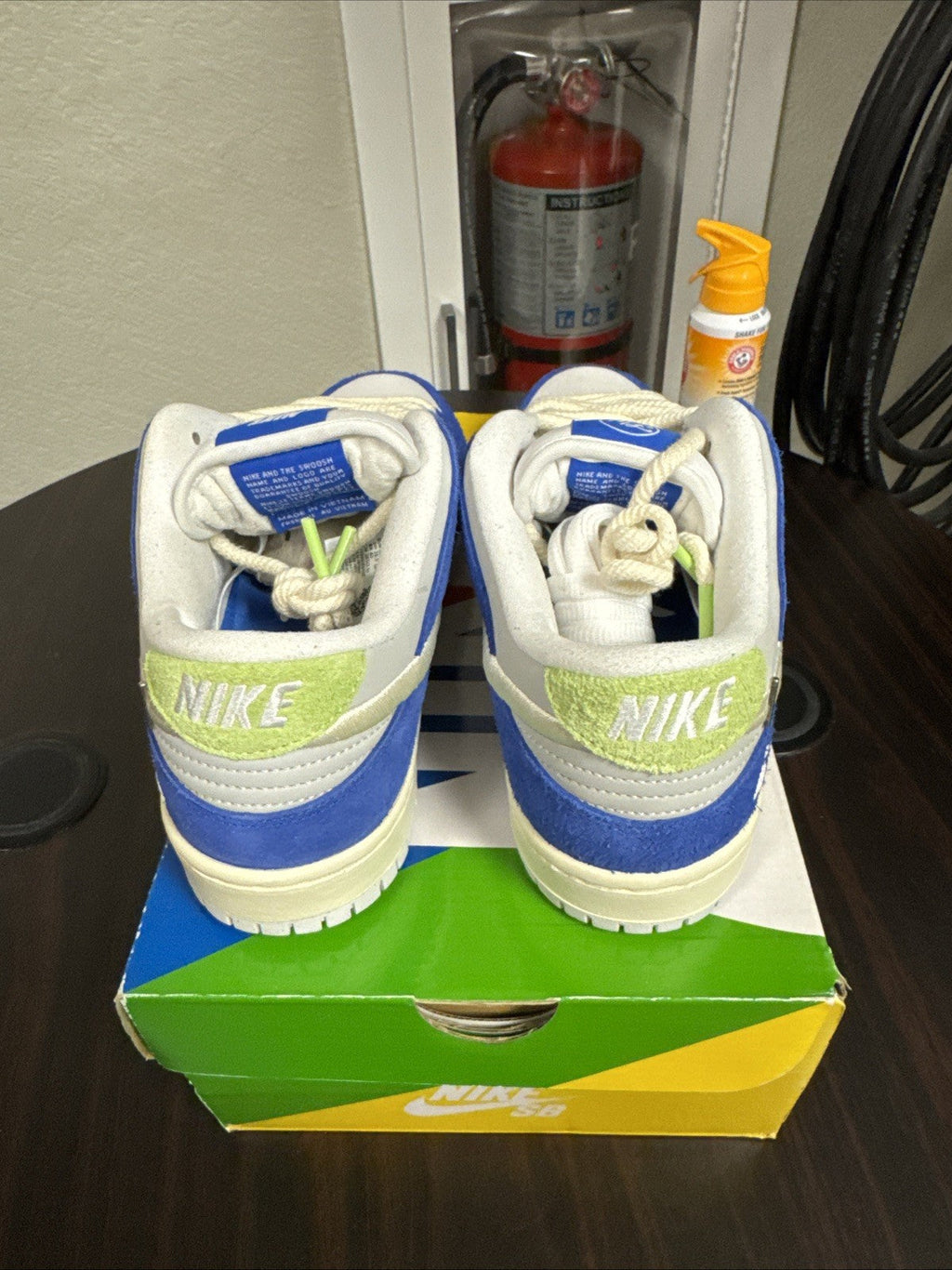Nike SB Dunk Low Pro QS - Fly Streetwear/Gardenia - Size 8.5 - product image from the listing.
