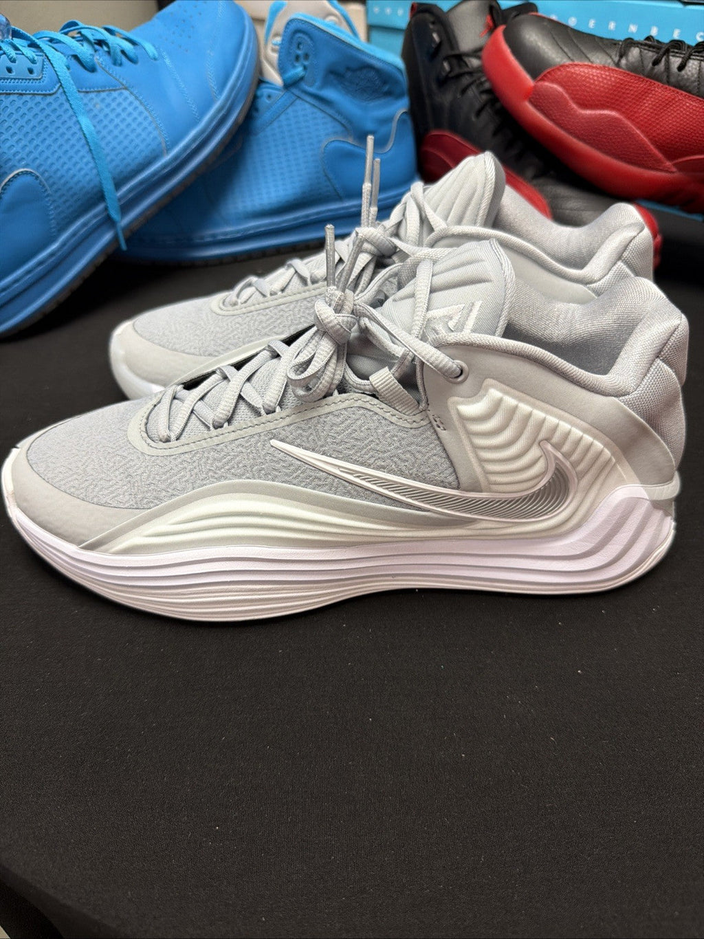 Men's Nike Giannis Freak 7 Wolf Grey/White II7518-001 Basketball Sneaker - product image from the listing.