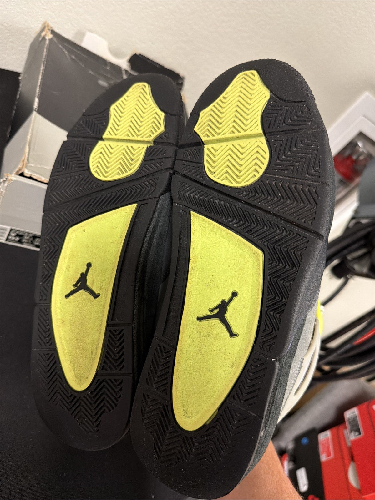 Men's Air Jordan 4 Retro SE Neon 95 Size 12 Used OG Box - product image from the listing.