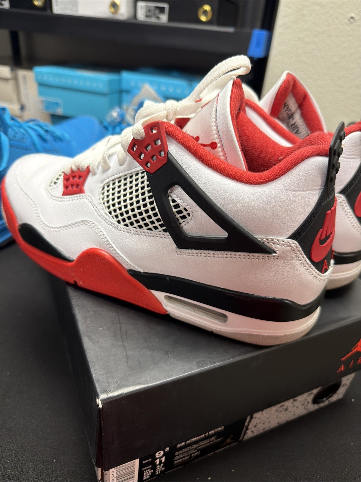 Fire Red Retro OG 2020 Size 9.5 - Nike Air Jordan 4 DC7770-160 - product image from the listing.