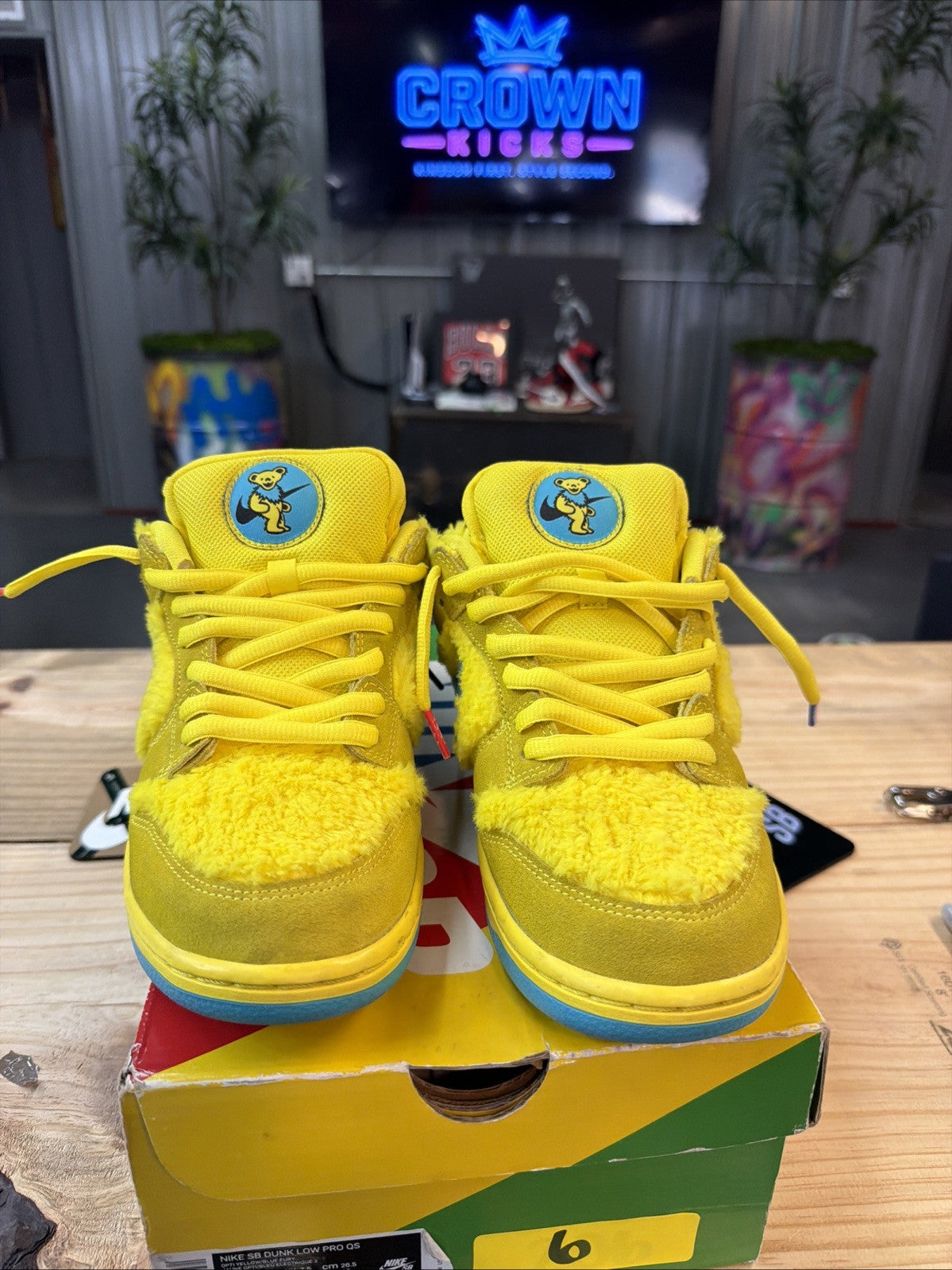 Nike Dunk Low SB x Grateful Dead Yellow Bear - Size 8.5 - product image from the listing.