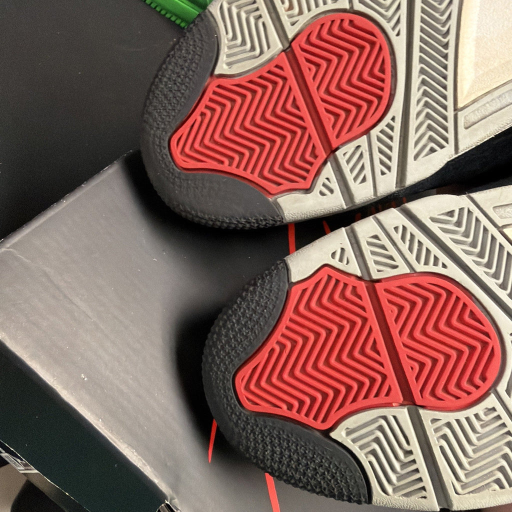Jordan 4 Retro SE Mid Black Canvas ((279) - Size 10 - product image from the listing.