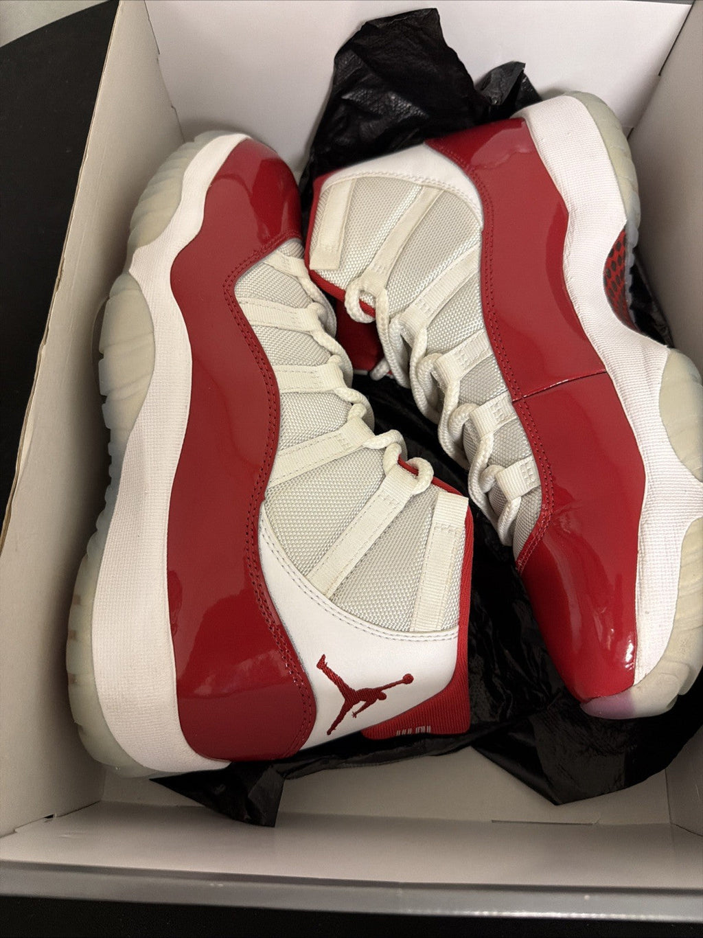 Men's Air Jordan 11 Cherry Retro CT8012-116 9.5 - product image from the listing.