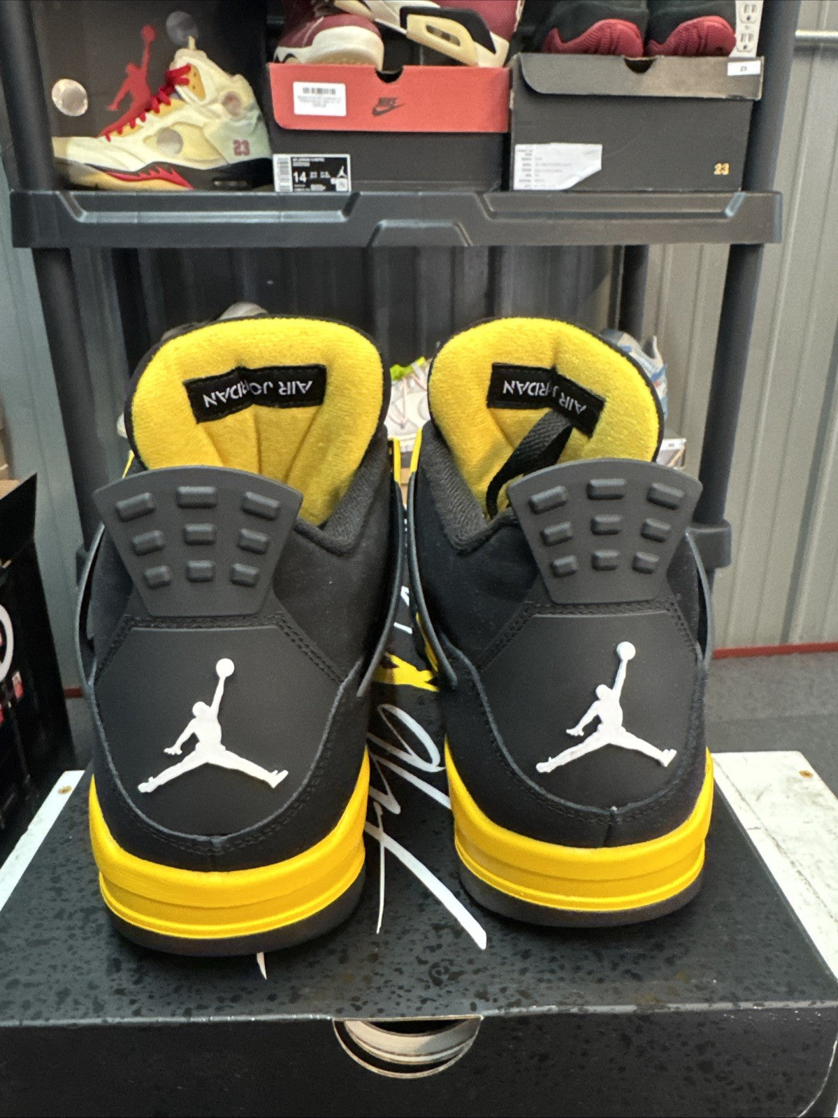 Air Jordan 4 Retro Thunder 2023 | Barely Worn - Size 11 - product image from the listing.